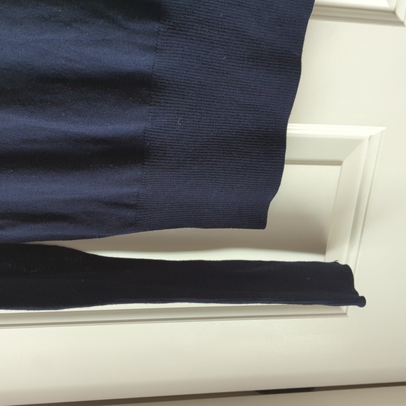 Club Monoco Sweater - Picture 2 of 7